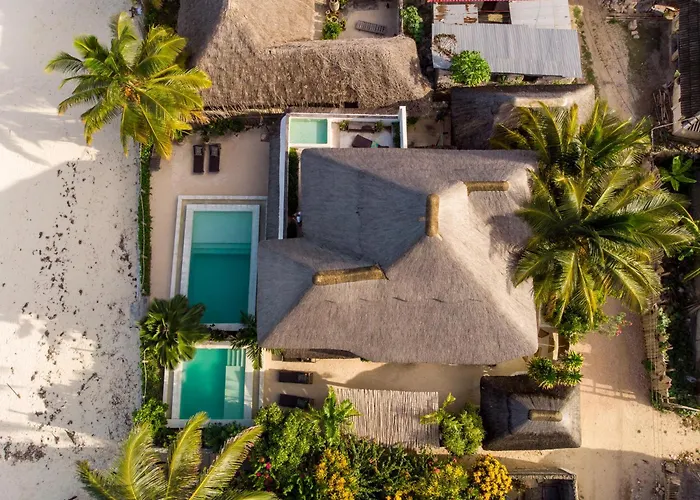 Joya\' Beach Suites & Villa